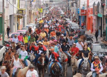 Cavalgada de abertura da vaquejada de Juazeiro do Norte acontece amanhã, 11 de julho