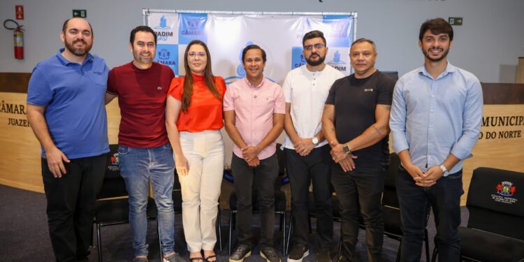 Felipe Vasques, presidente da Câmara do Juazeiro do Norte, lança o maior cursinho gratuito do Estado do Ceará