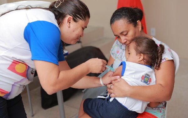Juazeiro do Norte realiza ponto volante de vacinação contra a Febre Amarela nesta quinta-feira