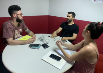 Podcast “Iluminação Cênica no Cariri” valoriza profissionais da luz e destaca os bastidores técnicos da cena teatral no interior do Ceará