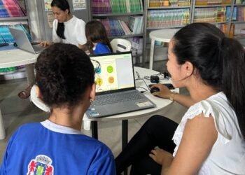 Secretaria de Educação promove visita de nutricionistas a escola da rede municipal