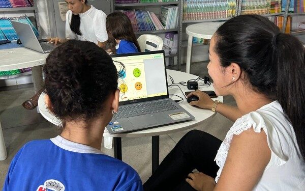 Secretaria de Educação promove visita de nutricionistas a escola da rede municipal