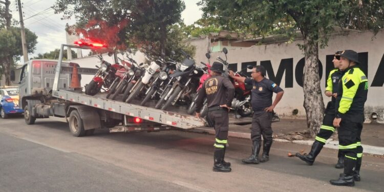Operação Cano Kadron apreende motos e combate poluição sonora em Juazeiro do Norte