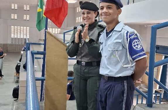 Aluno do Colégio da PMCE salva idoso de engasgo em Juazeiro do Norte