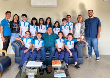 Educação e cidadania: alunos da Escola Casa da Árvore sugerem lei para revitalização do Rio Salgado