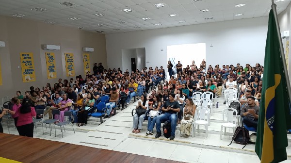 Juazeiro do Norte amplia equipes escolares com estagiários para apoio e acompanhamento dos alunos