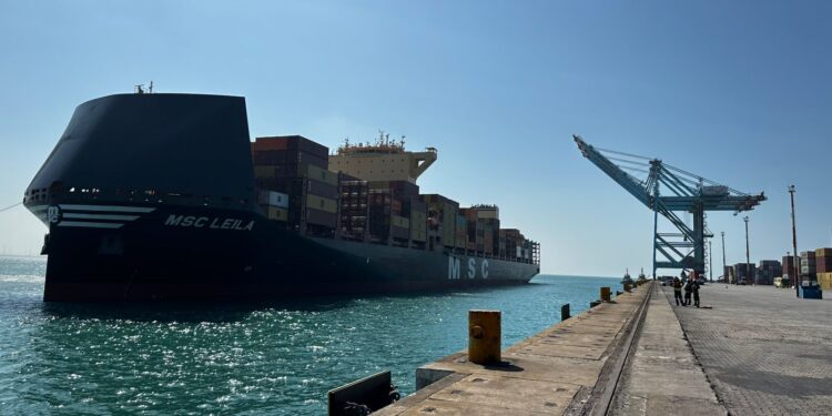 Safra 2025/2026: Porto do Pecém projeta embarque de 200 contêineres semanais de frutas para Europa