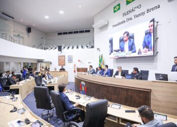 Câmara Municipal aprova projeto que garante visitas mensais de dentistas em escolas de Juazeiro do Norte