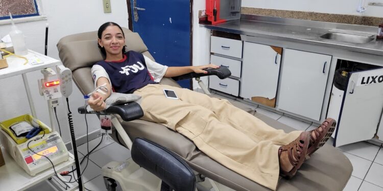 Doações de sangue aumentam 38% com campanha do Força Jovem Universal em Juazeiro do Norte