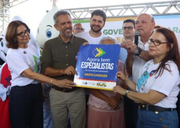 Em Brejo Santo, Estado e União anunciam investimentos para saúde do município e realizam Dia D de Vacinação