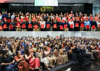 MP do Ceará fortalece atuação em todo o Estado com posse de 59 novos servidores