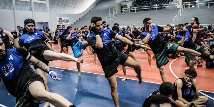 Ginásio Poliesportivo sedia maior graduação de muay thai do Cariri
