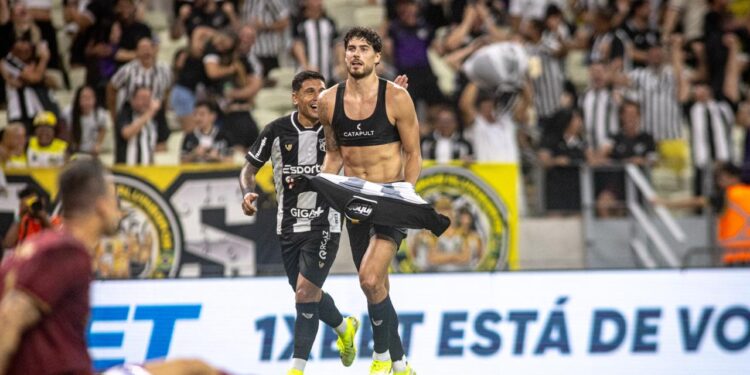 Ceará se impõe diante do Fluminense e vence por 2 a 0 no Castelão