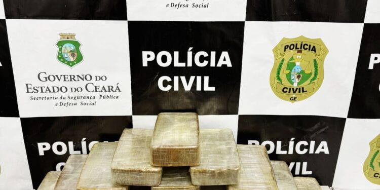 Casal é preso pela Polícia Civil em posse de cerca de 15 kgs de crack em Juazeiro do Norte