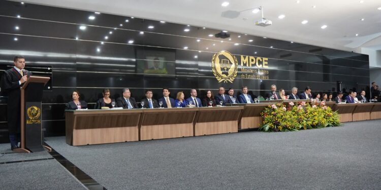 Herbet Santos é empossado como procurador-geral de Justiça do MP do Ceará