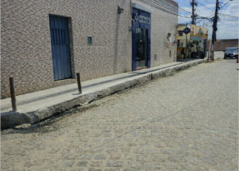 Rua do Horto recebe serviços de limpeza e desobstrução