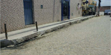 Rua do Horto recebe serviços de limpeza e desobstrução