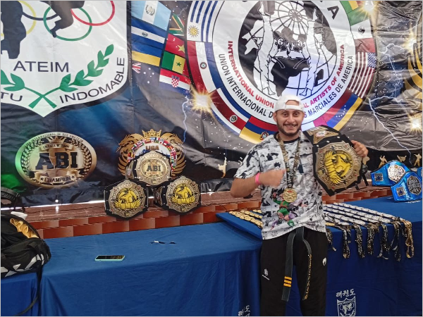 Atleta cearense conquista título mundial de Kickboxing na Argentina