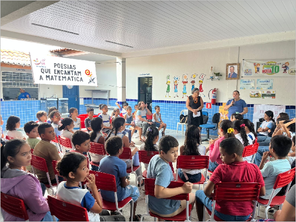 Escola 8 de Março desenvolve projeto que une poesia e matemática