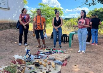 Estudantes da rede municipal participam de vivência cultural ao povo Kariri da Serra do Catolé