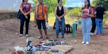 Estudantes da rede municipal participam de vivência cultural ao povo Kariri da Serra do Catolé