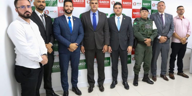 PGJ Herbet Santos visita sede das Promotorias de Justiça de Juazeiro do Norte e debate ações estratégicas com membros e instituições parceiras