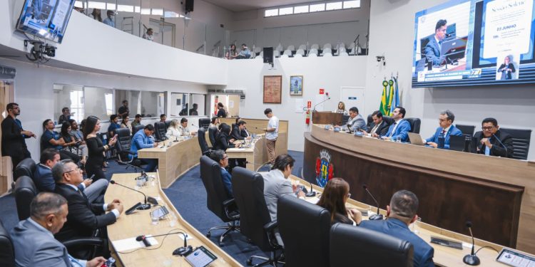 Câmara de Juazeiro aprova proibição da Zona Azul próximo a hospitais e escolas e criação do Conselho Municipal da Juventude