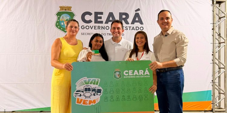 Caravana VaiVem Trabalhador leva serviços gratuitos e amplia oportunidades de emprego em Missão Velha