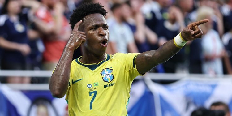Vini Jr. assume artilharia da era Ancelotti e repete feitos de Rivaldo, Jairzinho, Romário e Ronaldo em Copas