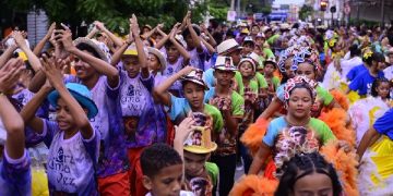 Cortejo Cultural leva tradições populares às ruas de Juazeiro do Norte e marca abertura dos festejos juninos