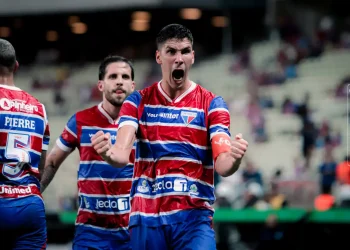 Prior marca nos acréscimos e Fortaleza avança na Copa do Brasil